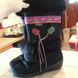 Tecnica goat hair fur boots NWOT